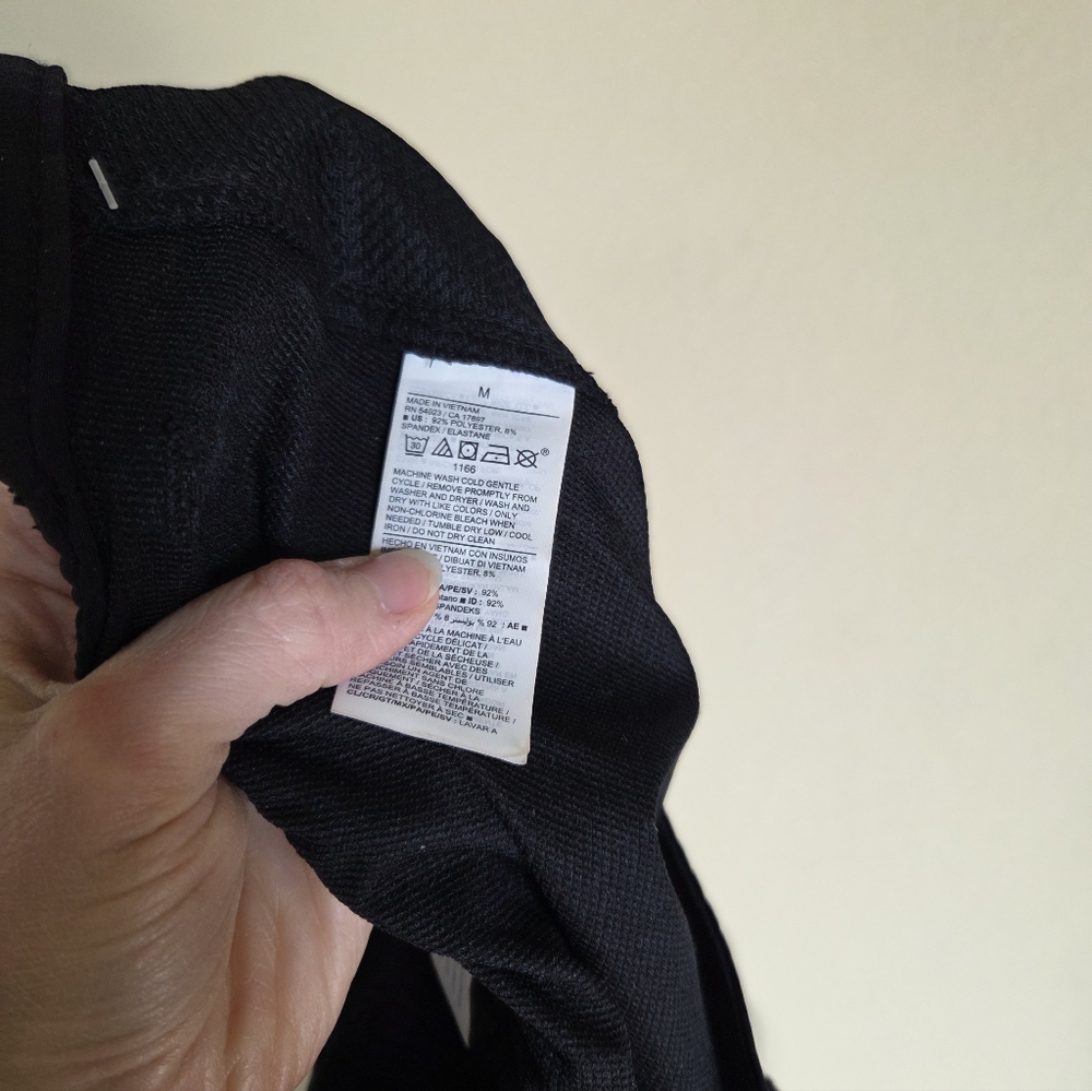 Old Navy Black StretchTech Quick Dry Pants Cargo - Picture 6 of 6
